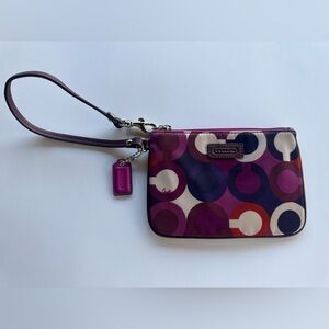 Coach zipper wristlet, small like new!